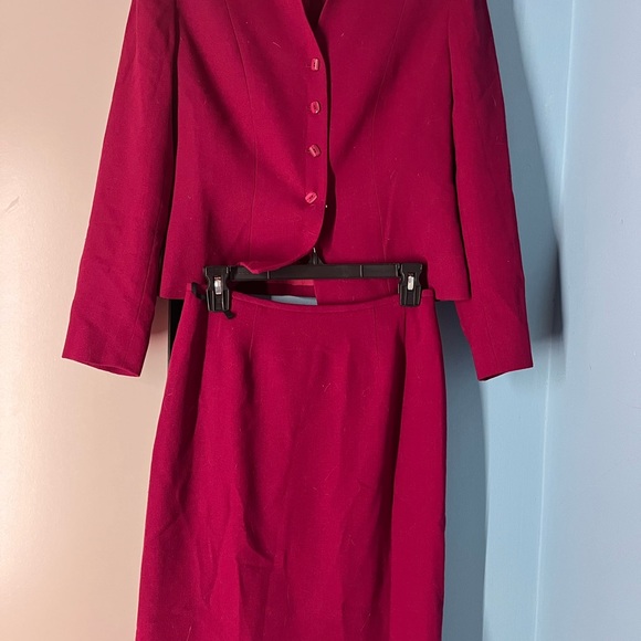 Albert Nipon Pink Robe for Intimates & Sleepwear - Picture 2 of 5
